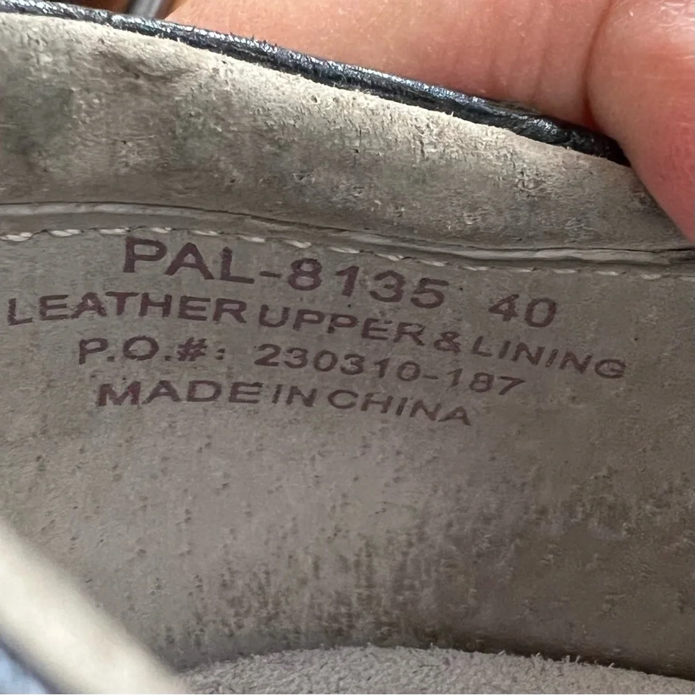Alegria Paloma - Metallic Blue Leaf Pattern - Picture 10 of 12